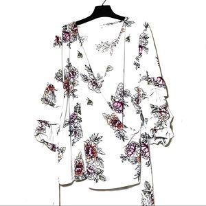 3/$25 Maurices white with flower puffy sleeve top